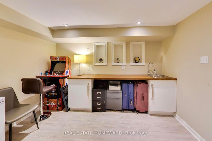 Photo 29 at 3375 Fenwick Crescent, Erin Mills, Mississauga