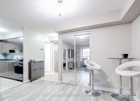 Photo 6 at 225 - 35 Saranac Boulevard, Lawrence, Toronto