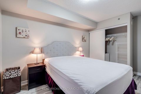 Photo 10 at 225 - 35 Saranac Boulevard, Lawrence, Toronto