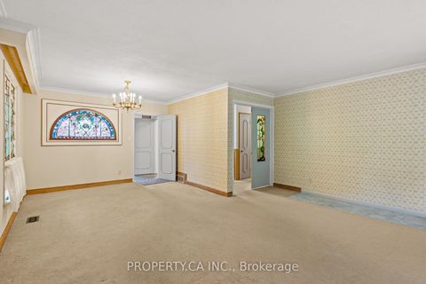 Photo 5 at 77 Troutbrooke Drive, CFB, Toronto