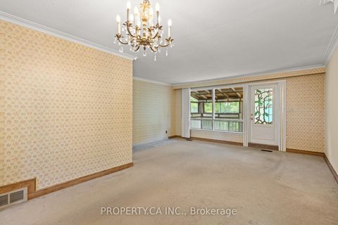 Photo 6 at 77 Troutbrooke Drive, CFB, Toronto