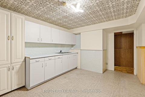 Photo 26 at 77 Troutbrooke Drive, CFB, Toronto
