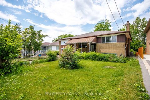 Photo 36 at 77 Troutbrooke Drive, CFB, Toronto