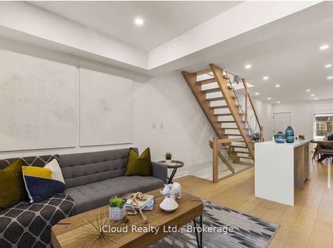 Photo 10 at 386 Coxwell Avenue, Woodbine Corridor, Toronto