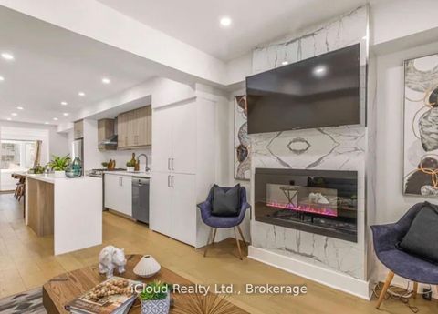 Photo 14 at 386 Coxwell Avenue, Woodbine Corridor, Toronto