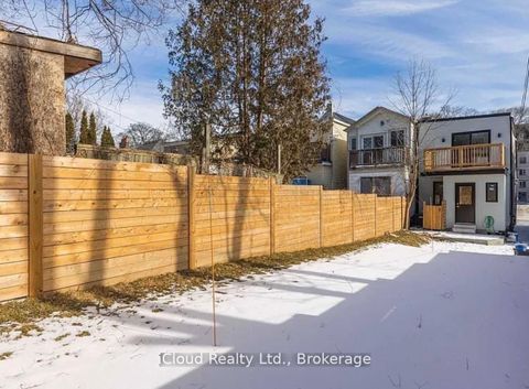 Photo 17 at 386 Coxwell Avenue, Woodbine Corridor, Toronto