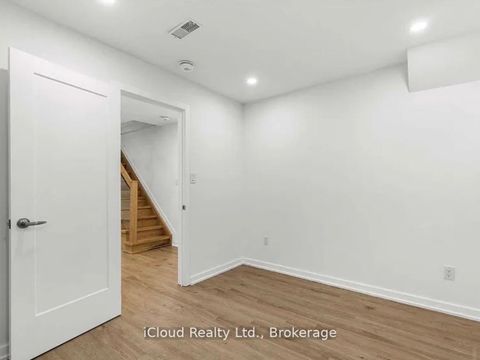 Photo 24 at 386 Coxwell Avenue, Woodbine Corridor, Toronto