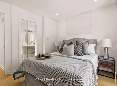 Photo 38 at 386 Coxwell Avenue, Woodbine Corridor, Toronto