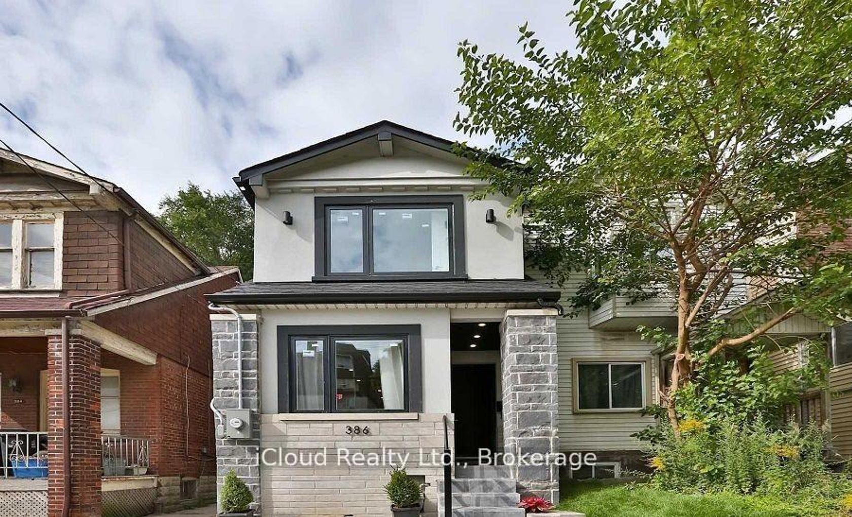 386 Coxwell Avenue, Woodbine Corridor, Toronto 
