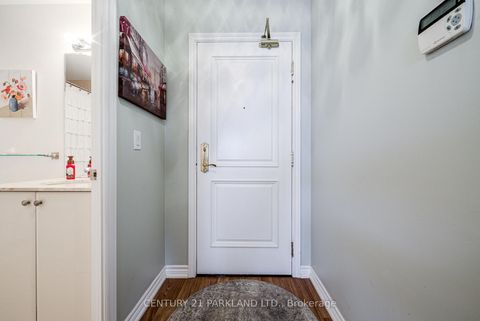 Photo 3 at 501 - 9235 Jane Street, Maple, Vaughan