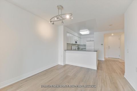 Photo 10 at 607 - 21 Hillcrest Avenue, Willowdale East, Toronto