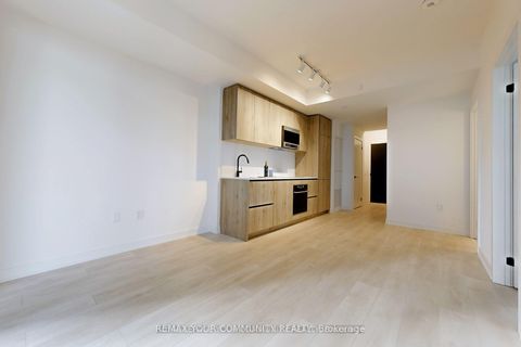 Photo 6 at 1401 - 117 Broadway Avenue, Mount Pleasant West, Toronto