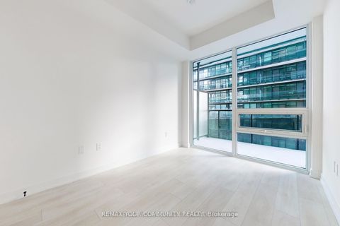Photo 12 at 1401 - 117 Broadway Avenue, Mount Pleasant West, Toronto