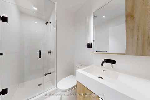 Photo 16 at 1401 - 117 Broadway Avenue, Mount Pleasant West, Toronto