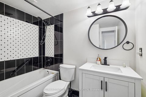 Photo 10 at 1307 - 250 Scarlett Road, Smythe, Toronto