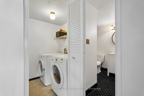 Photo 11 at 1307 - 250 Scarlett Road, Smythe, Toronto