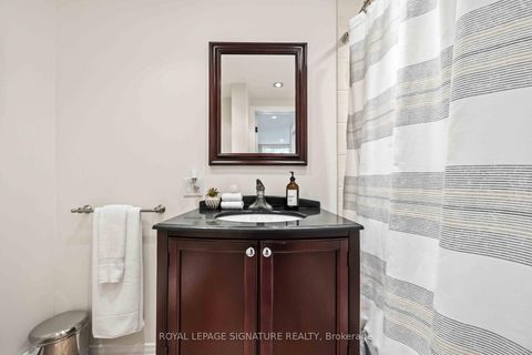 Photo 11 at 7 - 2366 Queen Street E, The Beaches, Toronto