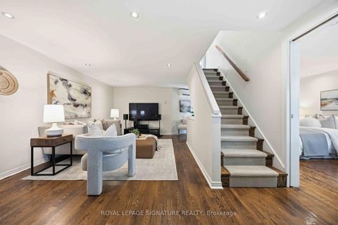 Photo 16 at 7 - 2366 Queen Street E, The Beaches, Toronto