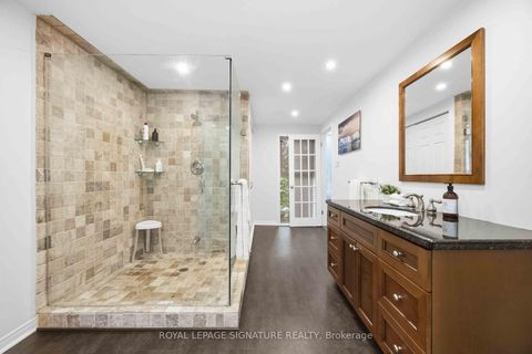 Photo 24 at 7 - 2366 Queen Street E, The Beaches, Toronto
