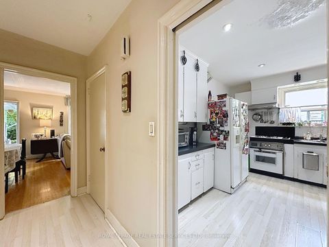 Photo 4 at 145 Parkview Avenue, Willowdale East, Toronto