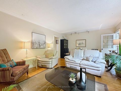 Photo 20 at 145 Parkview Avenue, Willowdale East, Toronto