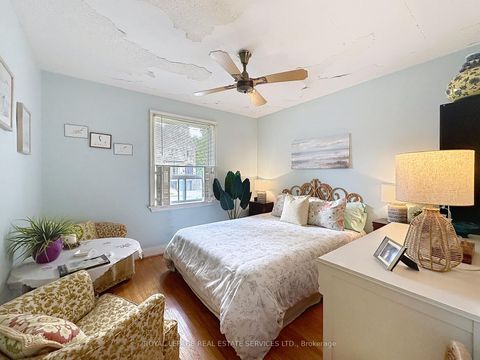 Photo 33 at 145 Parkview Avenue, Willowdale East, Toronto