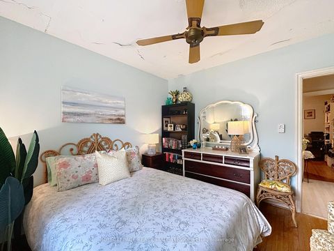 Photo 34 at 145 Parkview Avenue, Willowdale East, Toronto