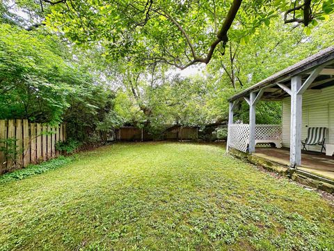 Photo 42 at 145 Parkview Avenue, Willowdale East, Toronto