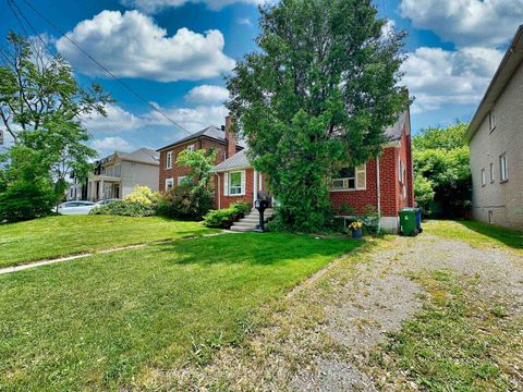 Photo 46 at 145 Parkview Avenue, Willowdale East, Toronto
