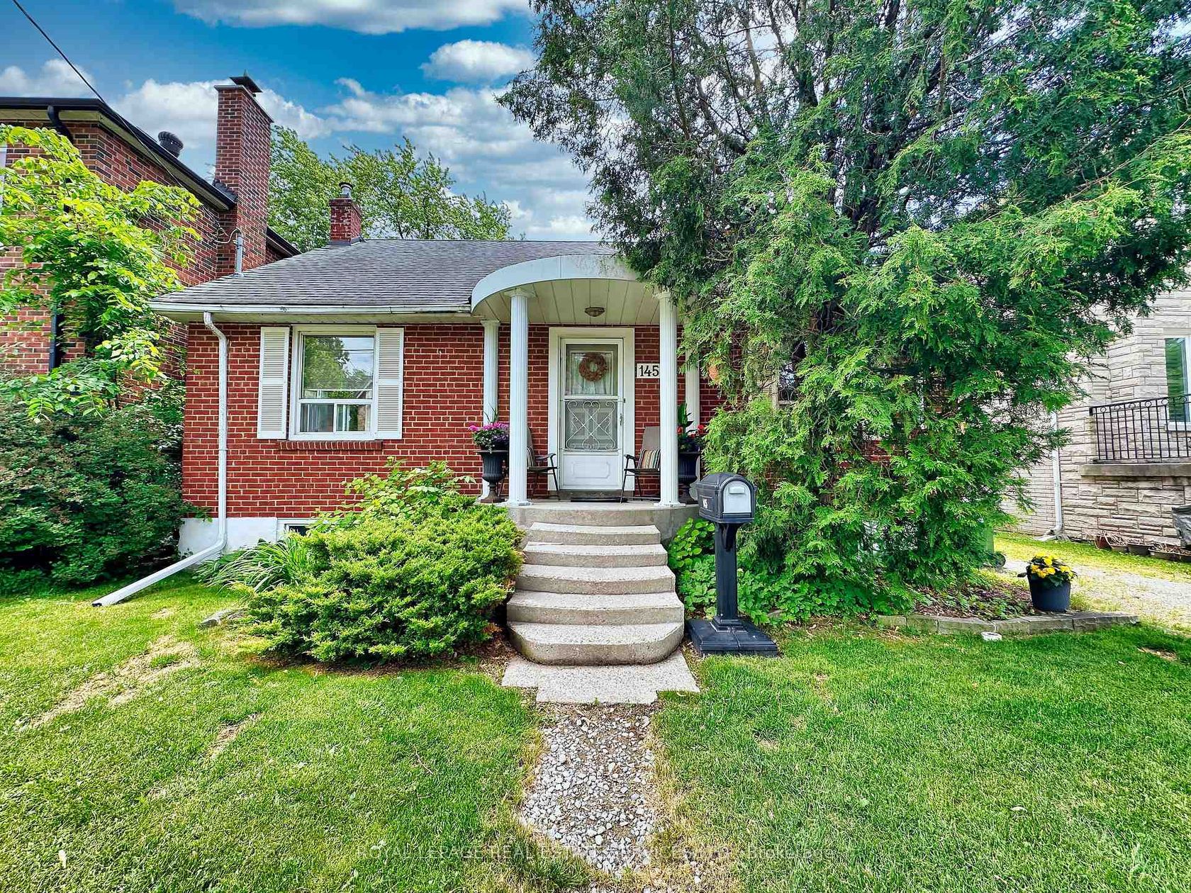145 Parkview Avenue, Willowdale East, Toronto 