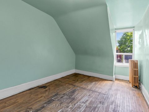 Photo 19 at 91 Borden Street, University, Toronto