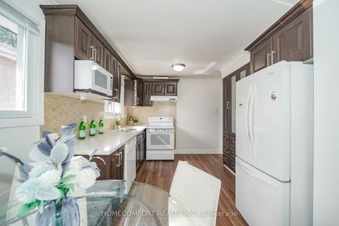 Photo 14 at 8 Topaz Gate, Steeles, Toronto