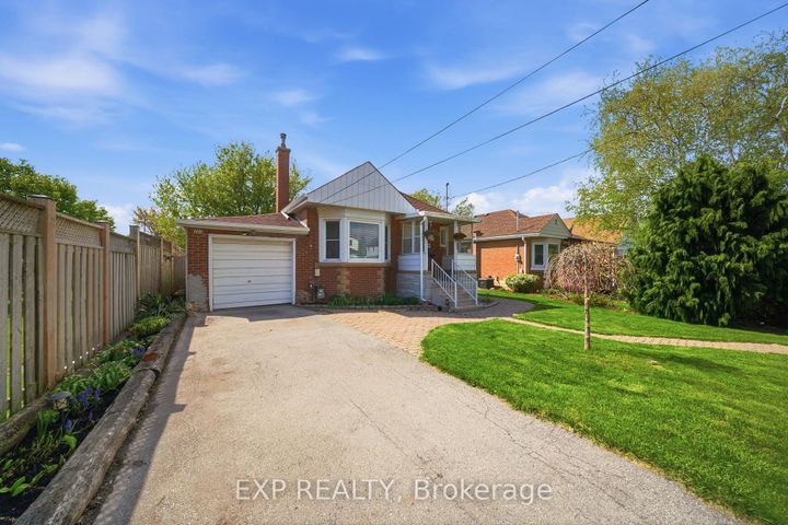 Photo 1 at 280 East 11th Street, Inch Park, Hamilton