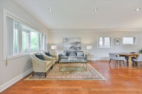 Photo 7 at 122 Cedarcrest Boulevard, Parkview, Toronto