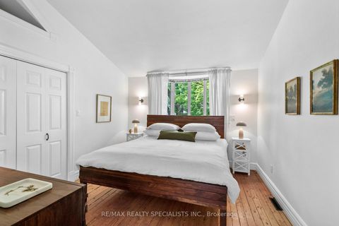 Photo 19 at 117 Alton Avenue, South Riverdale, Toronto