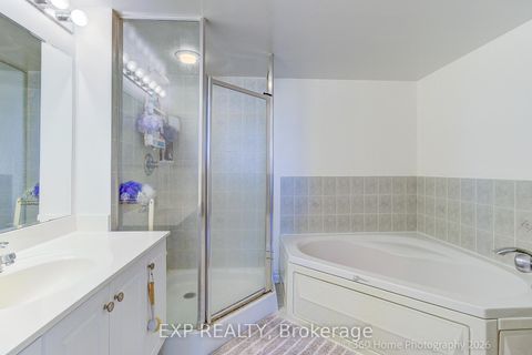 Photo 17 at 1705 - 8 Rean Drive, Bayview Village, Toronto