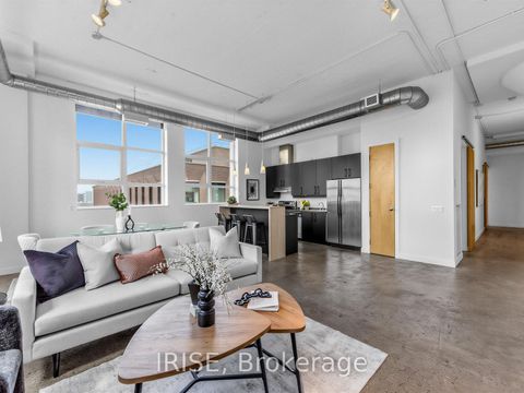 Photo 8 at 921 - 155 Dalhousie Street, Yonge Corridor, Toronto
