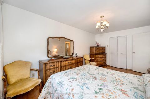 Photo 11 at 115 Topcliff Avenue, Jane Heights, Toronto