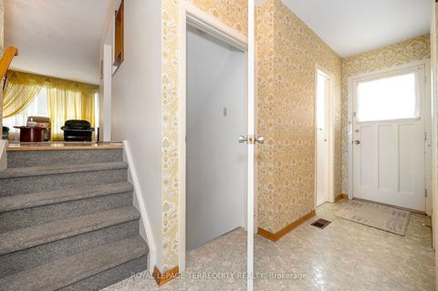Photo 15 at 115 Topcliff Avenue, Jane Heights, Toronto