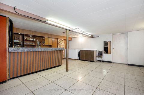 Photo 23 at 115 Topcliff Avenue, Jane Heights, Toronto