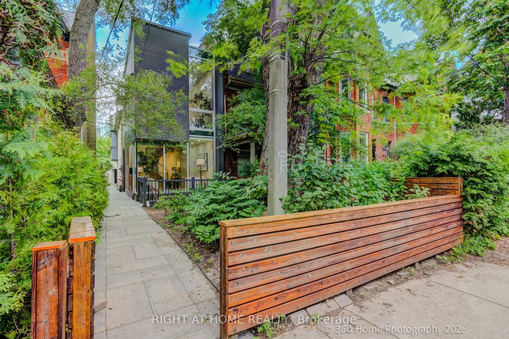 281 Brunswick Avenue, University, Toronto 