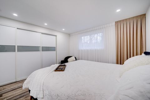 Photo 12 at 65 Edith Street, Sutton & Jackson's Point, Georgina