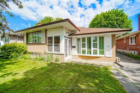 Photo 4 at 60 Vradenberg Drive, Sullivan, Toronto