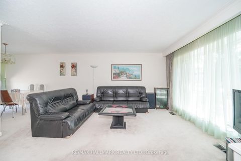 Photo 12 at 60 Vradenberg Drive, Sullivan, Toronto