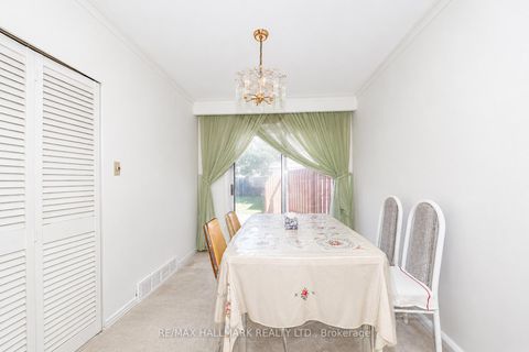 Photo 18 at 60 Vradenberg Drive, Sullivan, Toronto