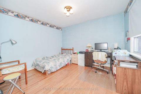 Photo 25 at 60 Vradenberg Drive, Sullivan, Toronto