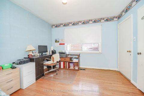 Photo 26 at 60 Vradenberg Drive, Sullivan, Toronto