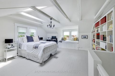 Photo 23 at 138 Lee Avenue, The Beaches, Toronto