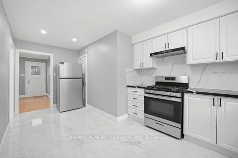 Photo 1 at 53 Farmhill Court, Rouge E11, Toronto