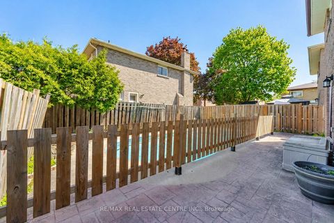 Photo 18 at 53 Farmhill Court, Rouge E11, Toronto